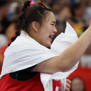 正式官宣！中国篮坛顶级中锋完成转会，离开北京首钢，加盟上海